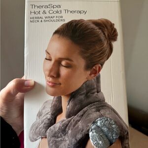 Brookstone TheraSpa Gray Therapy Wrap